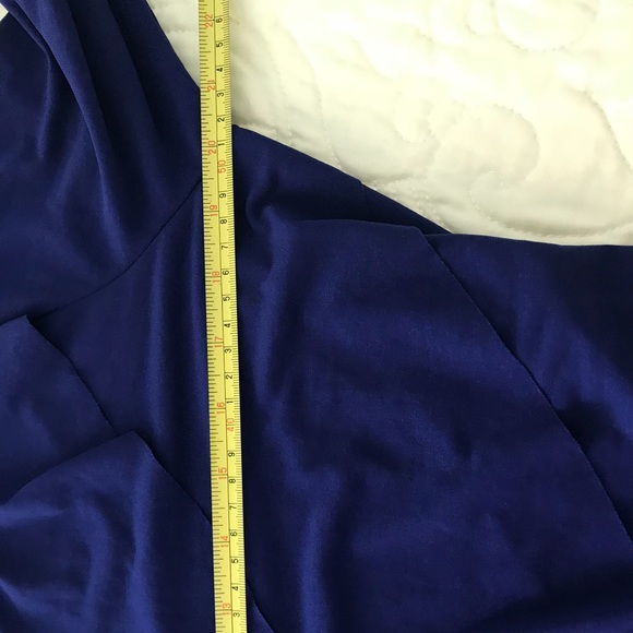 Blue top - Picture 6 of 8